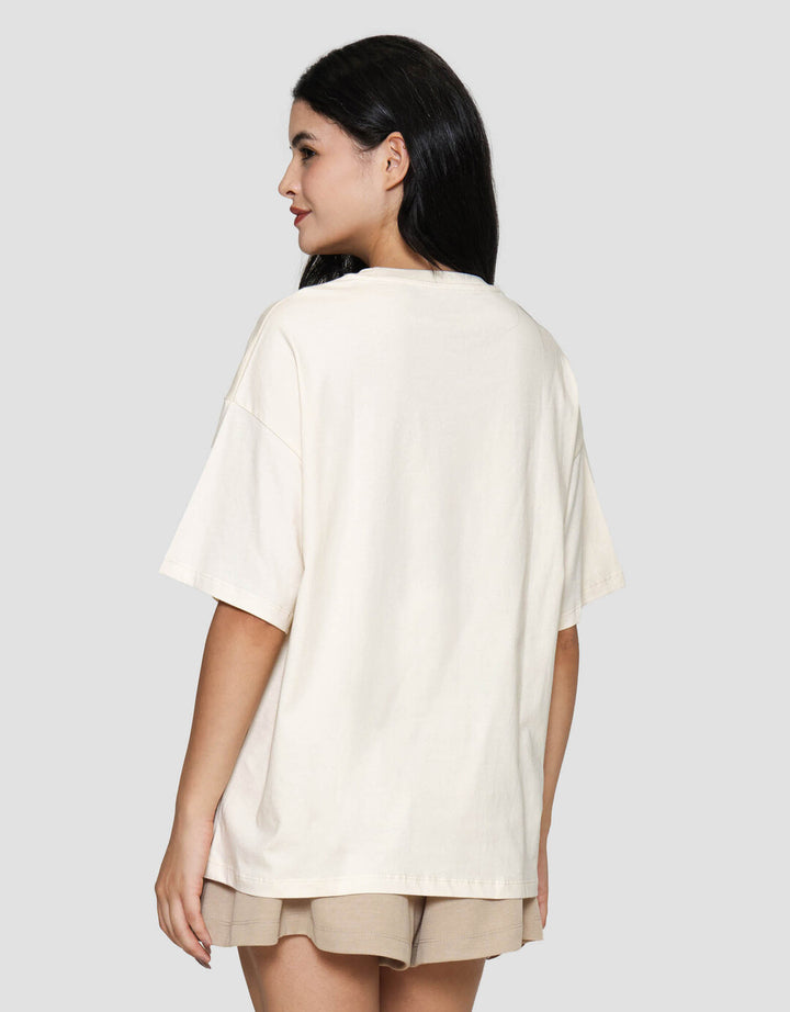 Nevada Deer Sunshine Kaos Oversize Wanita