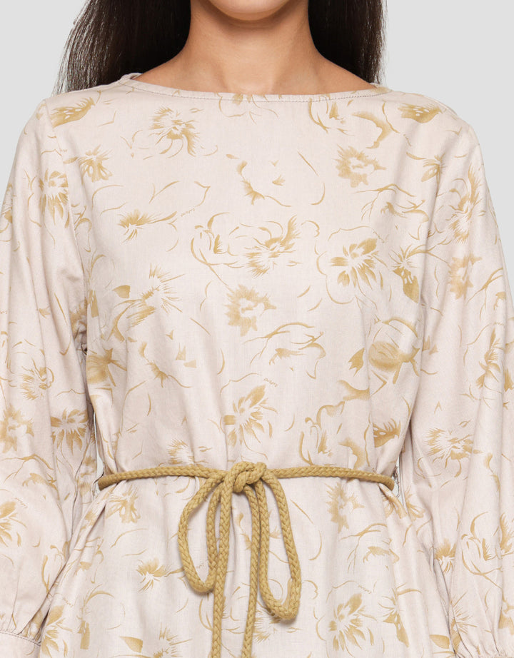 Expand Pomiya Blouse Wanita