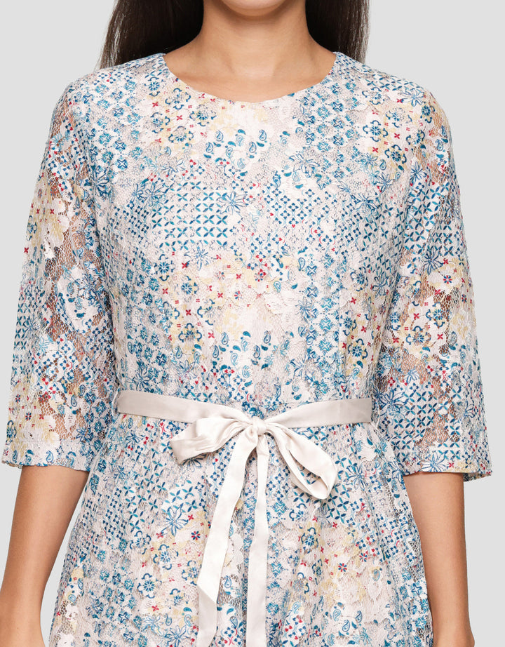 Expand Carson Dress Wanita