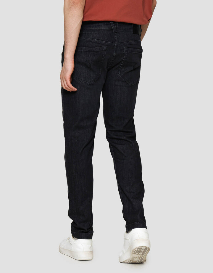 Cole Slim Milea Whisker Spray Celana Panjang Denim Pria