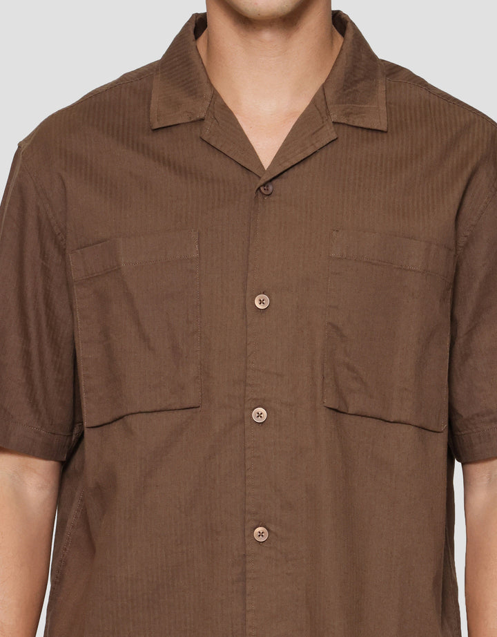 Cole Stripe Camp Colar 2 Pocket Kemeja Lengan Pendek Pria