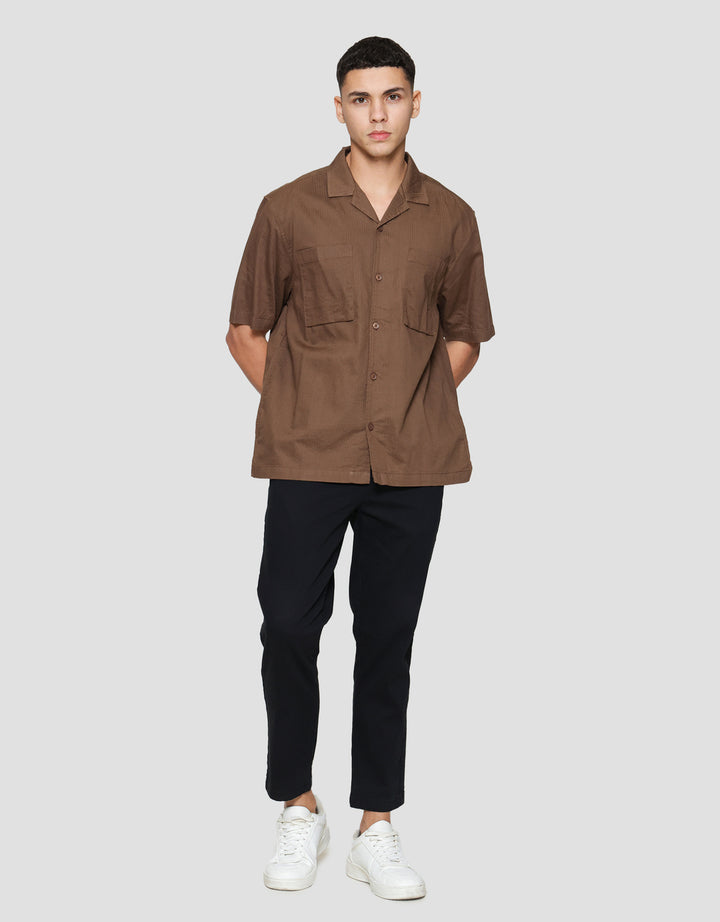 Cole Stripe Camp Colar 2 Pocket Kemeja Lengan Pendek Pria