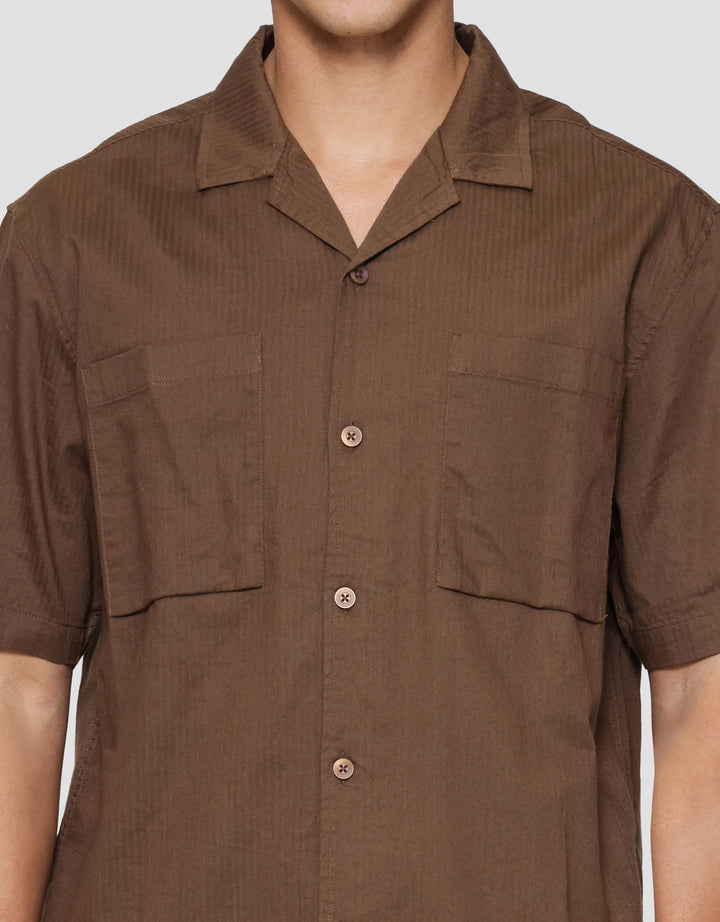 Cole Stripe Camp Colar 2 Pocket Kemeja Lengan Pendek Pria