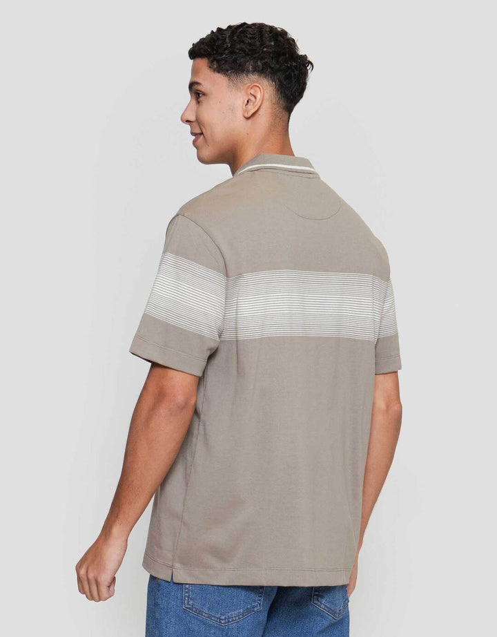 Cole Stripe Chest Kaos Polo Pria