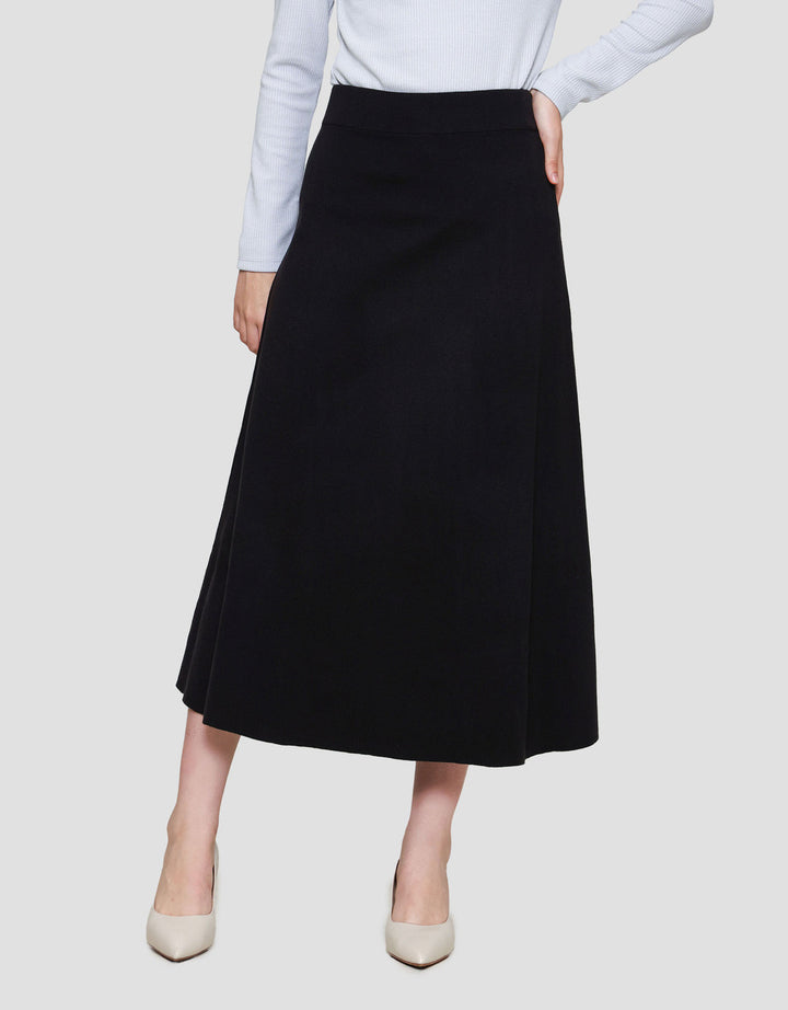 Suko Rok Rajut Wanita