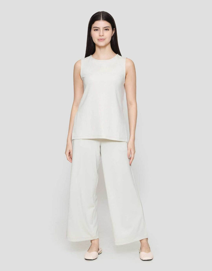 Suko Sleevele With Side Slit Kaos Wanita