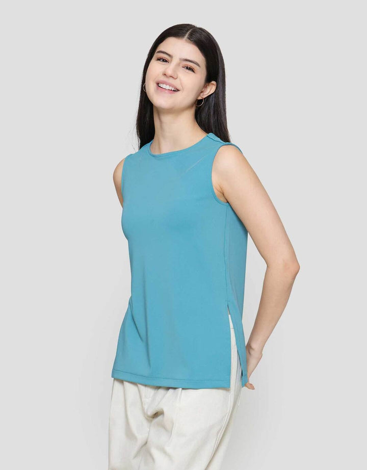 Suko Sleevele With Side Slit Kaos Wanita