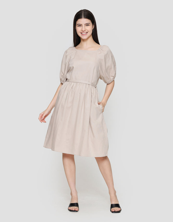 Suko Gaun Balon Wanita