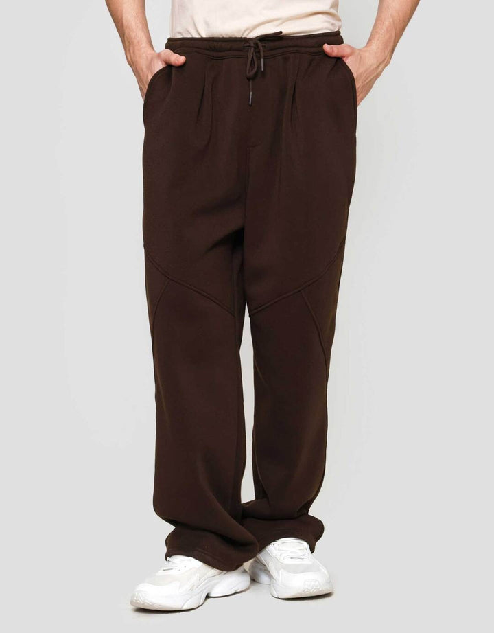 Nevada Knit Baggy Cut And Sewn Celana Panjang Pria