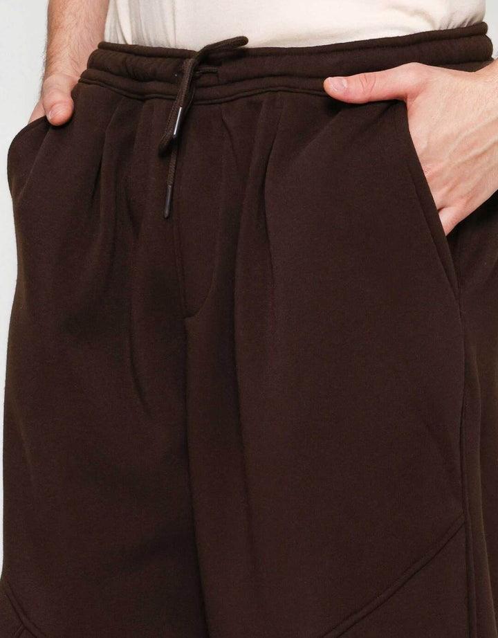 Nevada Knit Baggy Cut And Sewn Celana Panjang Pria