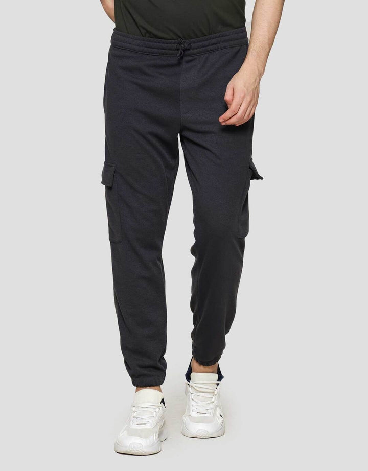 Nevada Knit Cargo With Texture Fabric Celana Panjang Pria