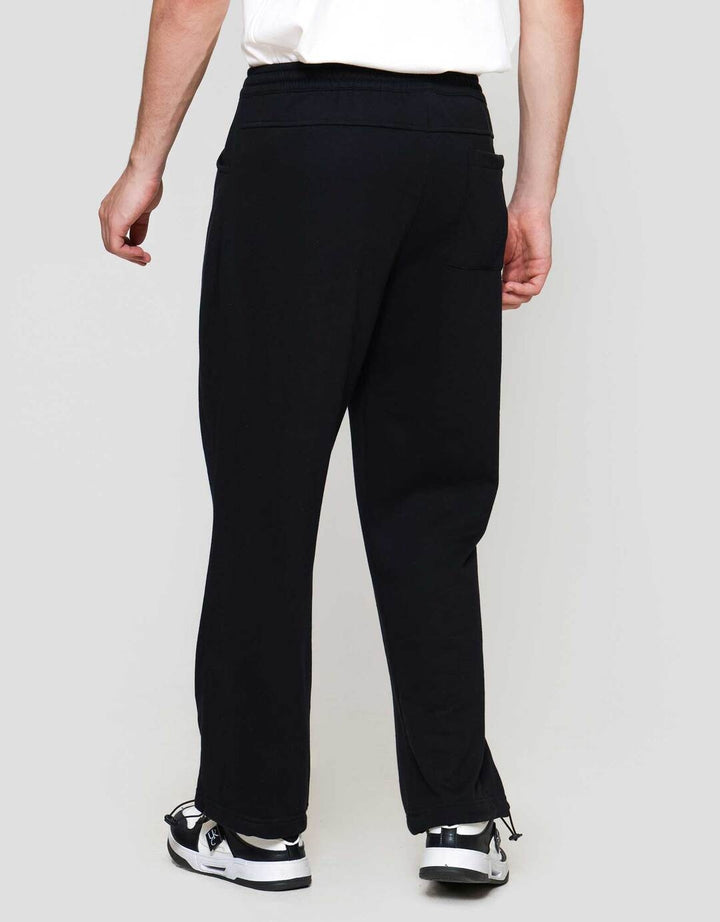 Nevada Loose With Pleats And Stopper Celana Panjang Pria