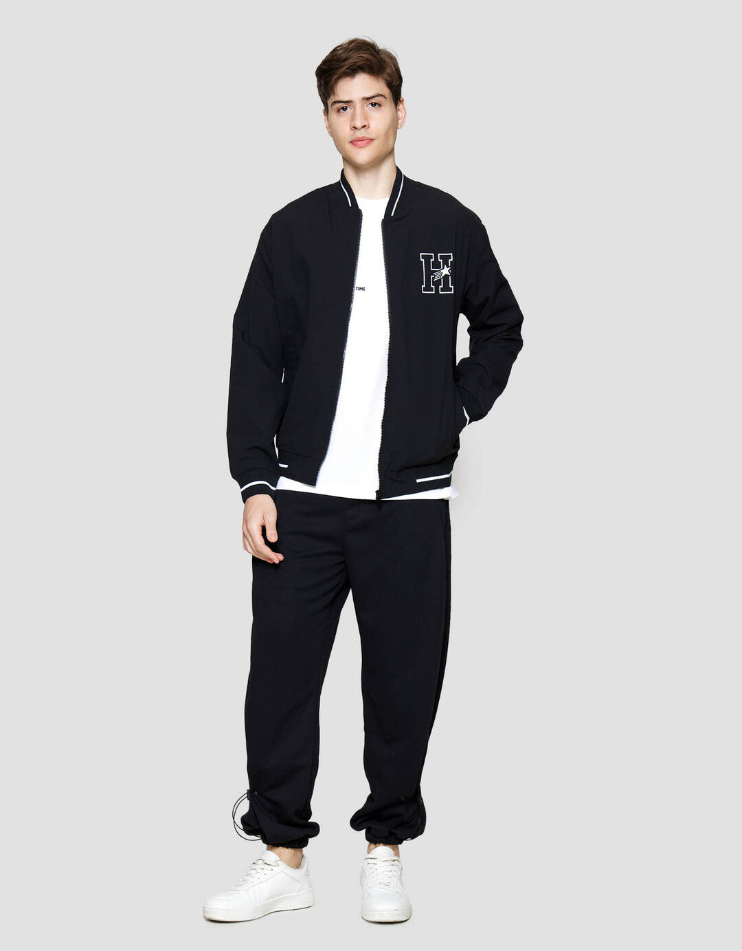 Nevada Nylon With Embro Patches Jaket Pria