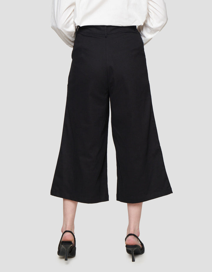 Connexion Button Celana Kulot Wanita