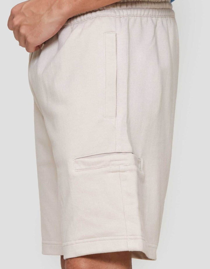 Nevada Knit Baggy Fit Horizontal Side Pocket Celana Pendek Pria