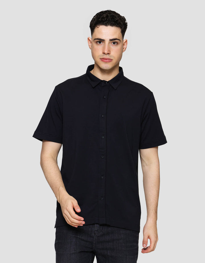 Cole Knitt Pipping Placate Kemeja Lengan Pendek Pria