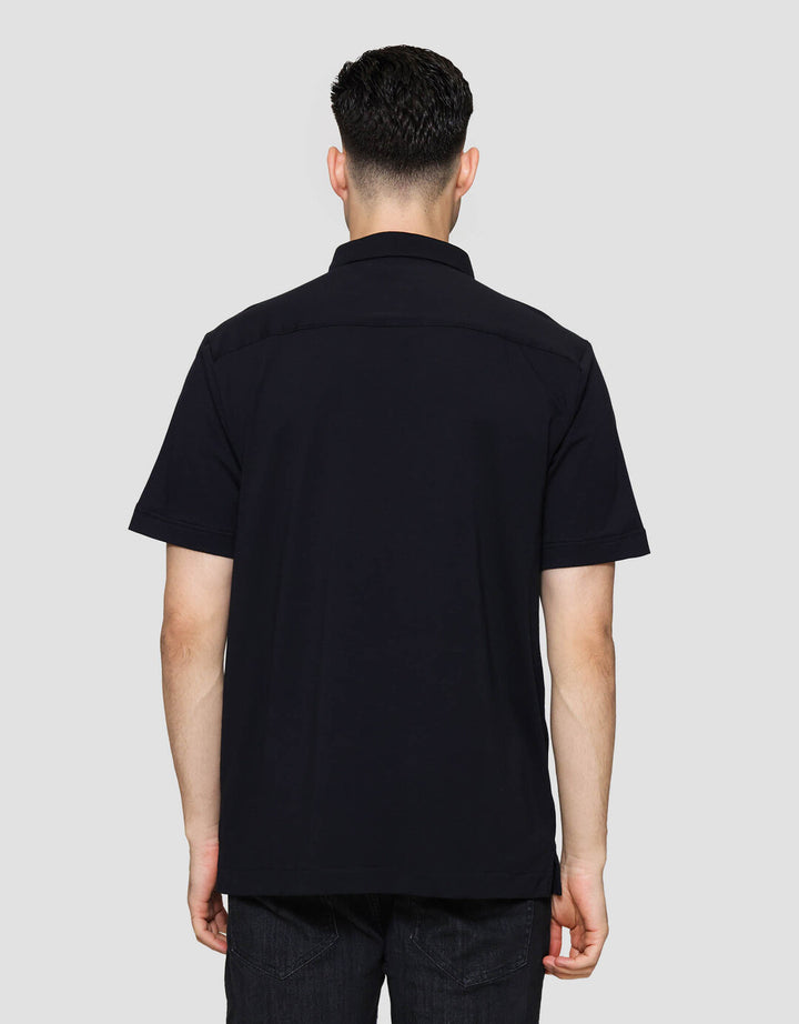 Cole Knitt Pipping Placate Kemeja Lengan Pendek Pria