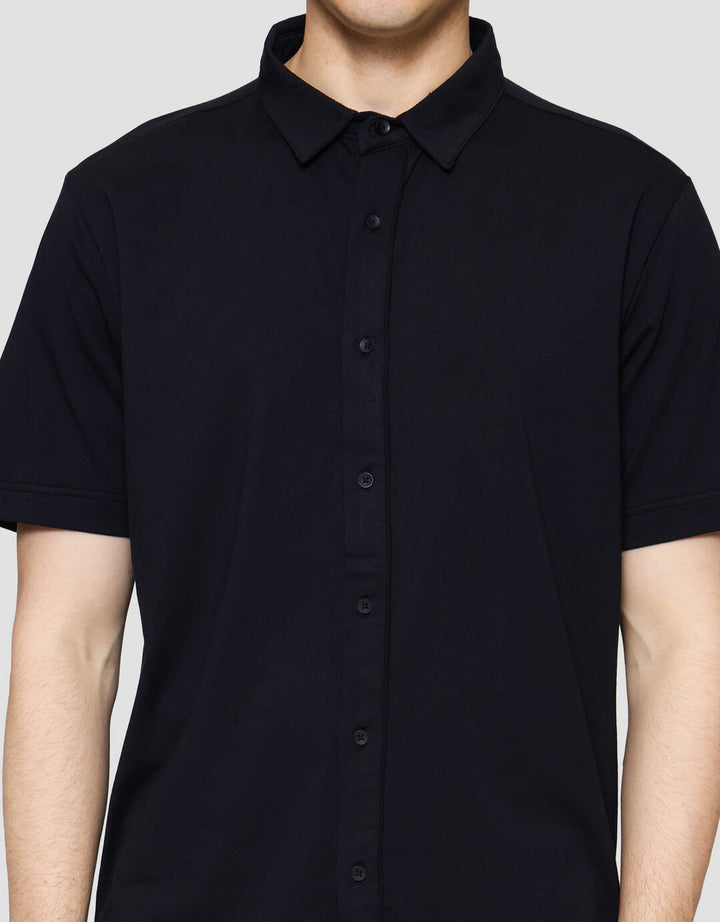 Cole Knitt Pipping Placate Kemeja Lengan Pendek Pria