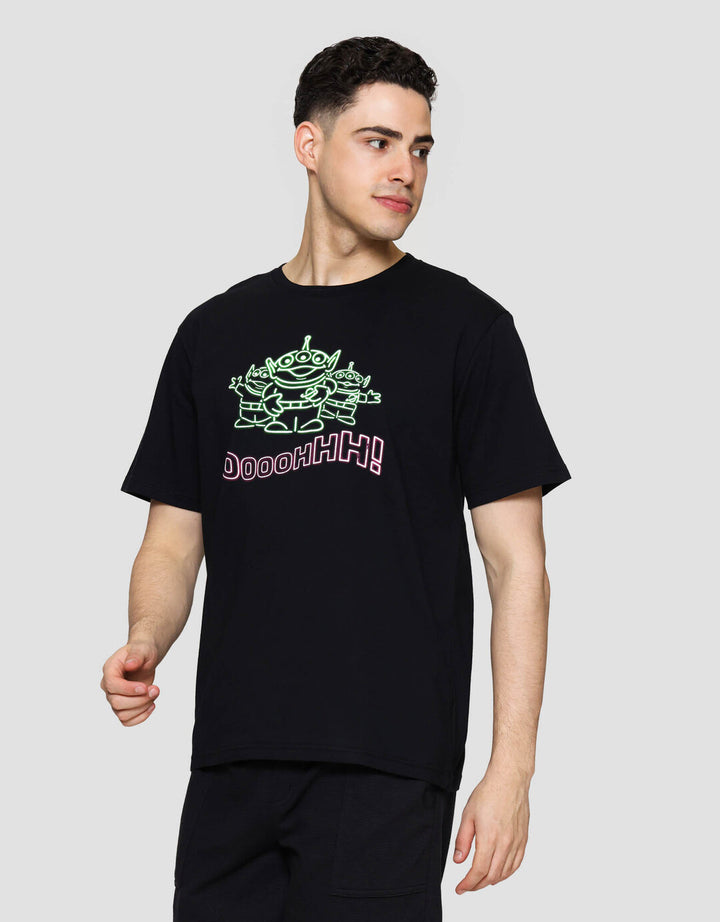 Disney Alien Ooh Glow Like Kaos Lengan Pendek Pria