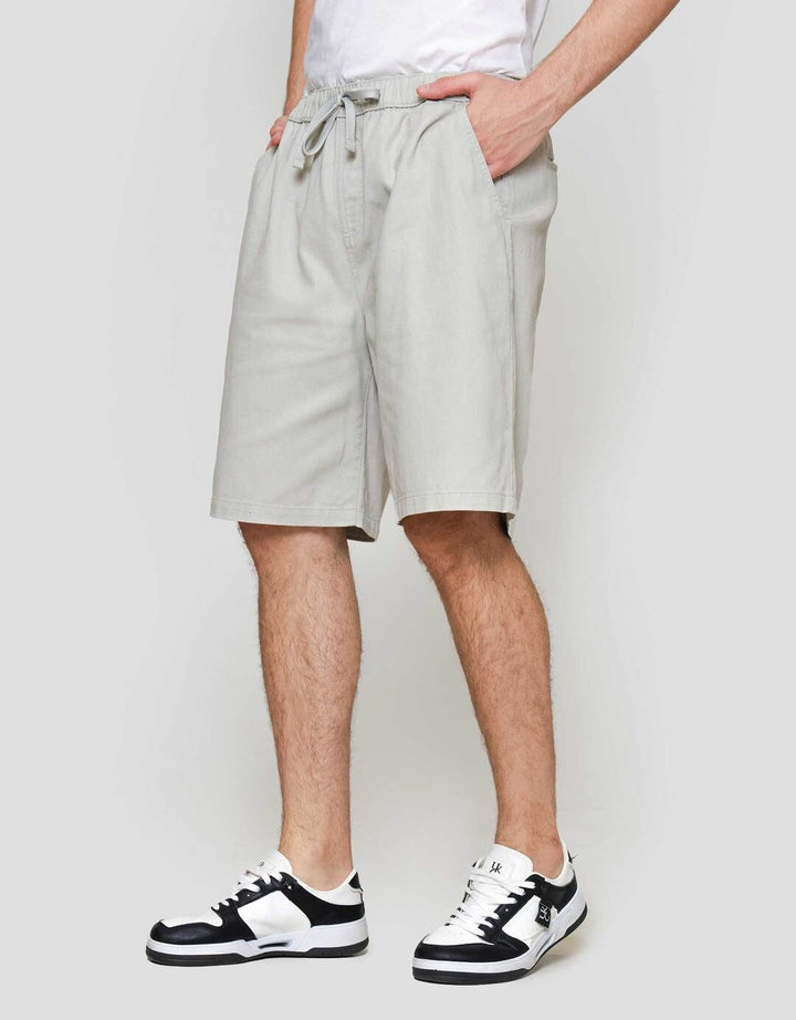Nevada Woven Basic Big Twill Celana Pendek Pria