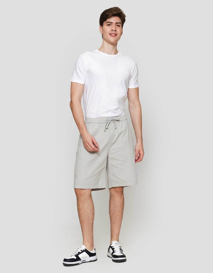 Nevada Woven Basic Big Twill Celana Pendek Pria