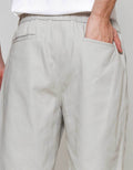 Nevada Woven Basic Big Twill Celana Pendek Pria