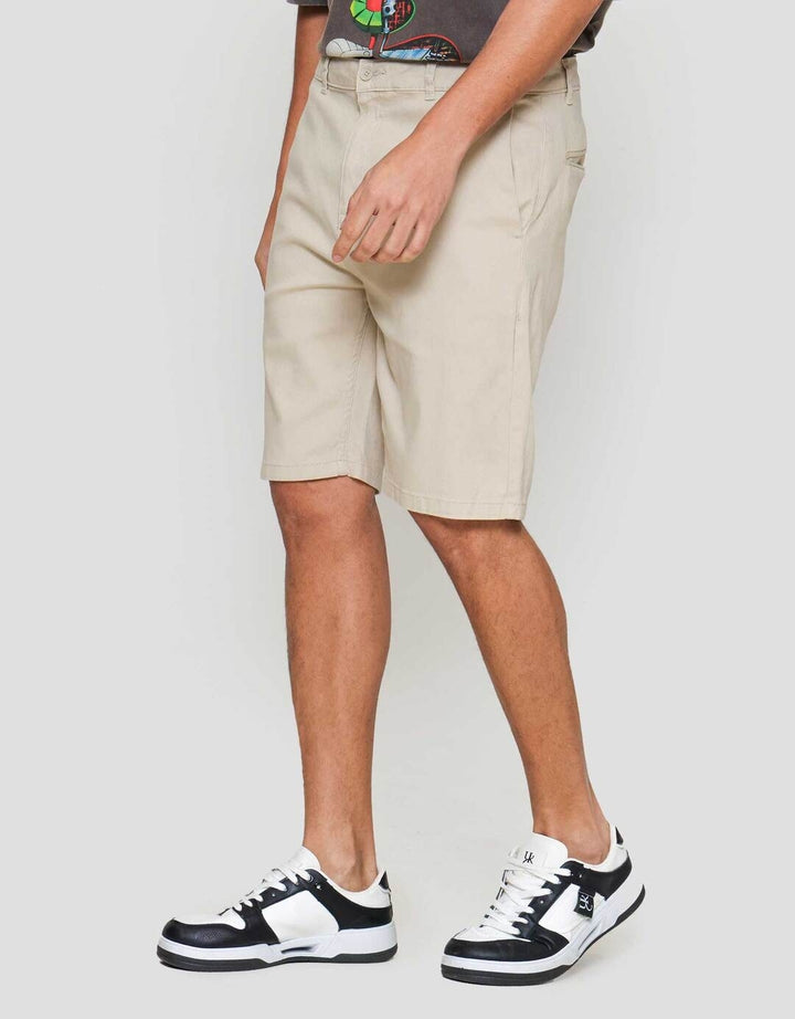 Nevada Woven Celana Chinos Slim Pria