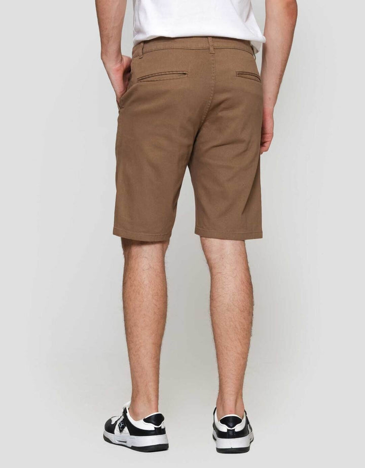 Nevada Woven Slim Fit Celana Pendek Chinos Pria