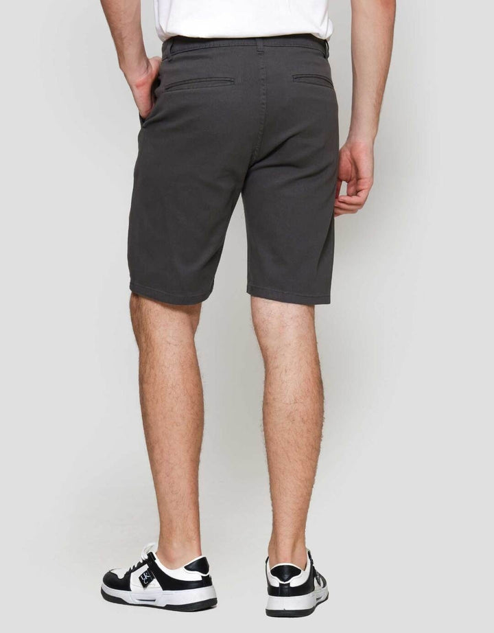 Nevada Woven Slim Fit Celana Pendek Chinos Pria