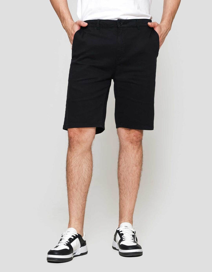 Nevada Woven Slim Fit Celana Pendek Chinos Pria