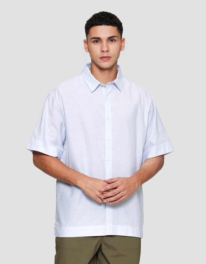 Suko Oversized Linen Non Pocket Solid Kemeja Lengan Pendek Pria