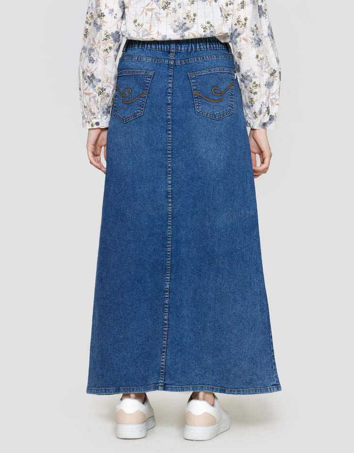 Expand Devila Rok Wanita