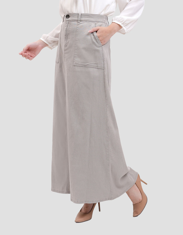 Expand Minna Rok Wanita