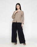 ZES Boat Neck Clean Blouse Wanita MELWT015