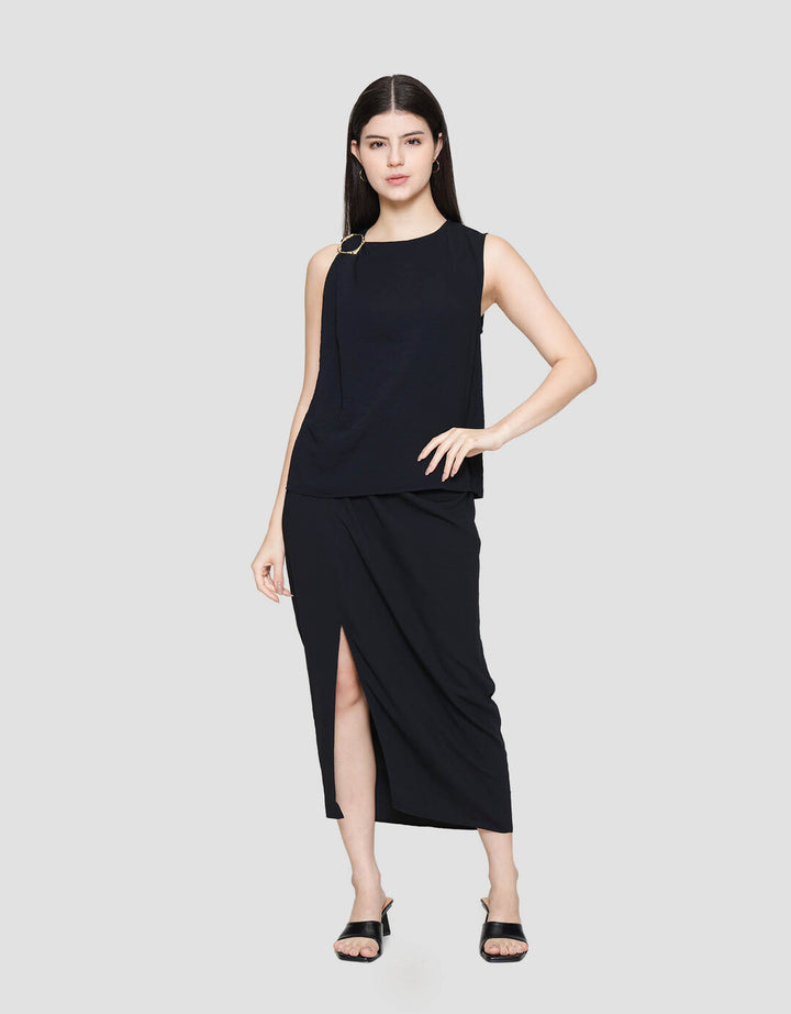 ZES Sleeveless With Gold Buckle On Shoulder Blouse Wanita MPRWT011