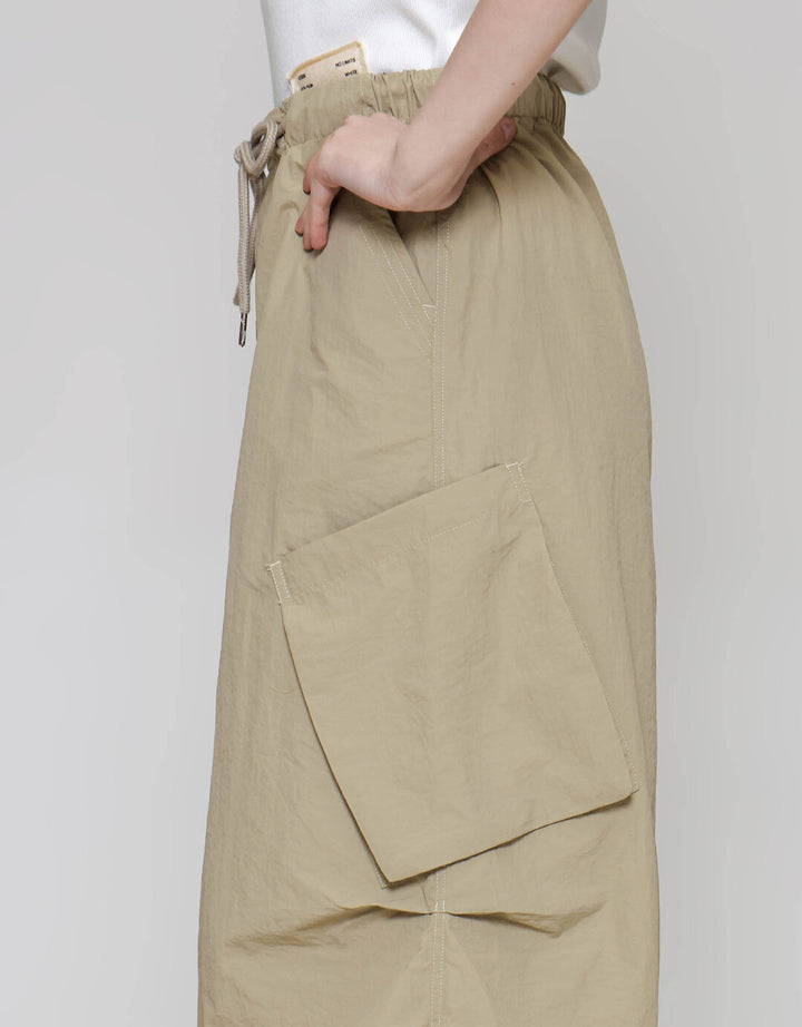 ZES Diagonal Pocket Parachute Rok Midi Wanita MASWB008