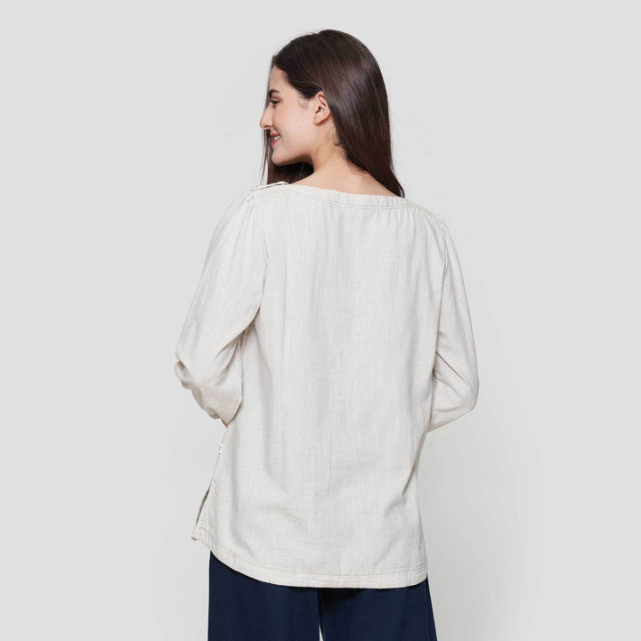 Expand Cherie Blouse Wanita