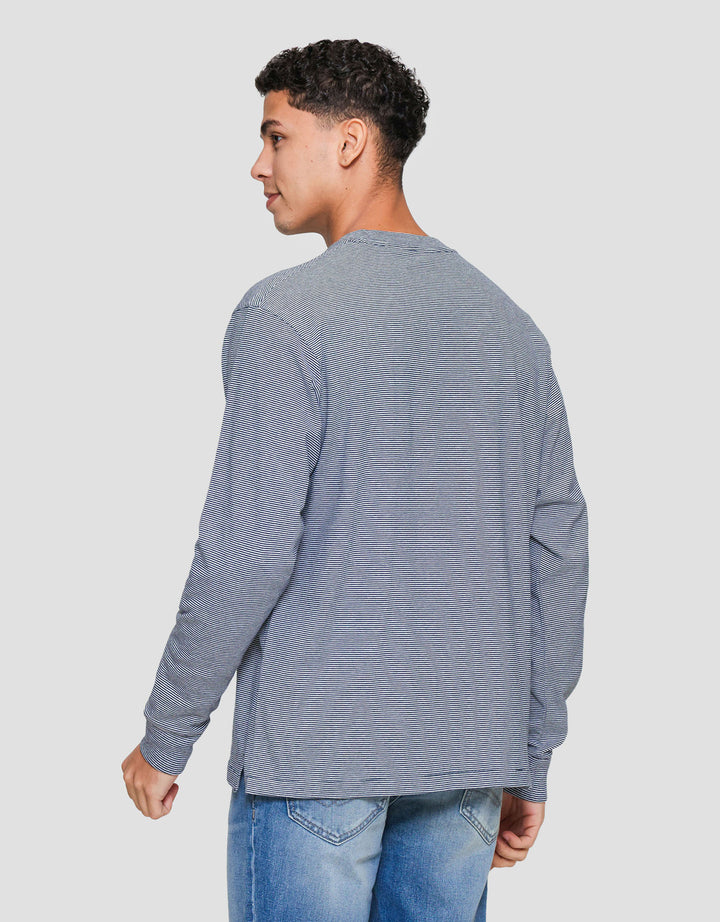 Suko Garis Kerah Bulat Kaos Lengan Panjang Pria