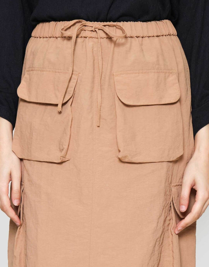 Nevada Patch Pocket Cargo Rok Panjang Wanita