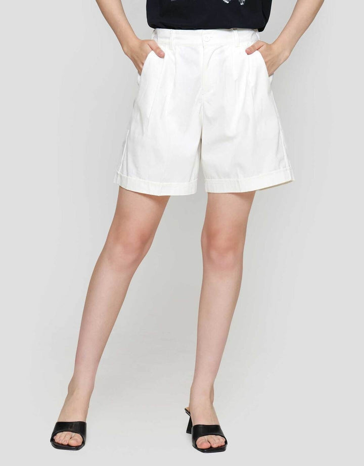 Nevada Woven Basic Pleats Celana Pendek Wanita