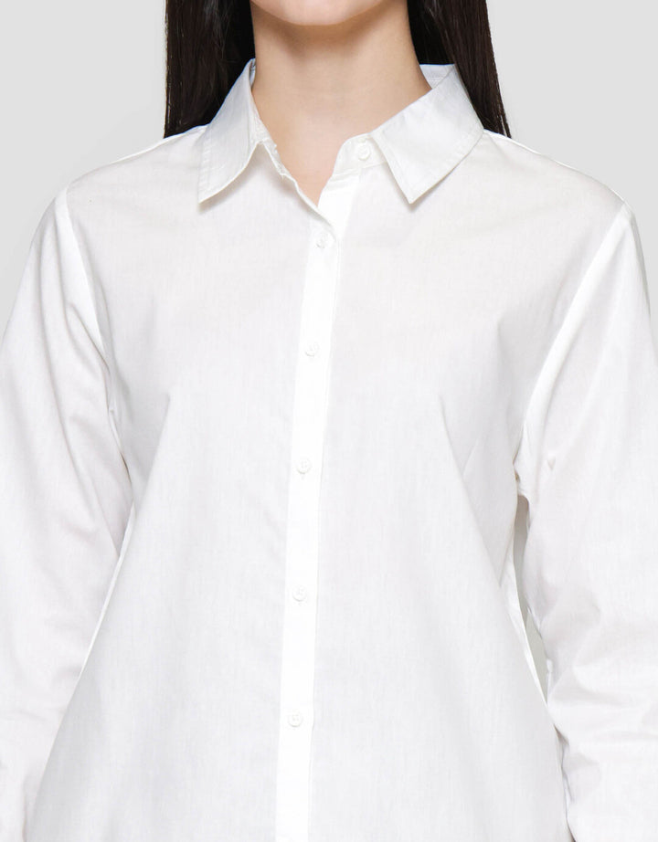 Nevada Regular Basic Kemeja Wanita