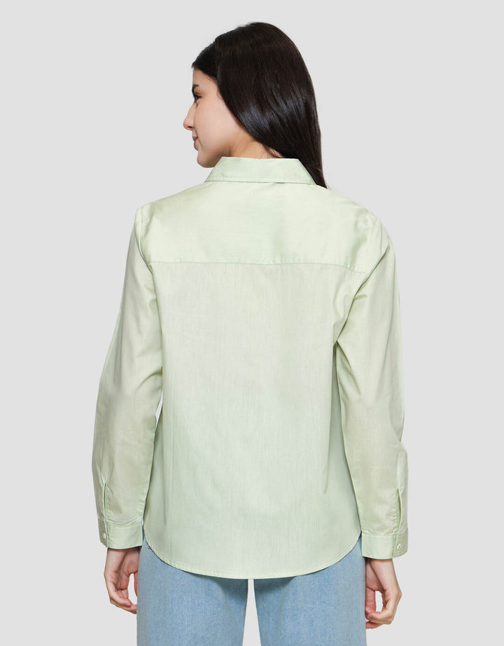 Nevada Regular Basic Kemeja Wanita