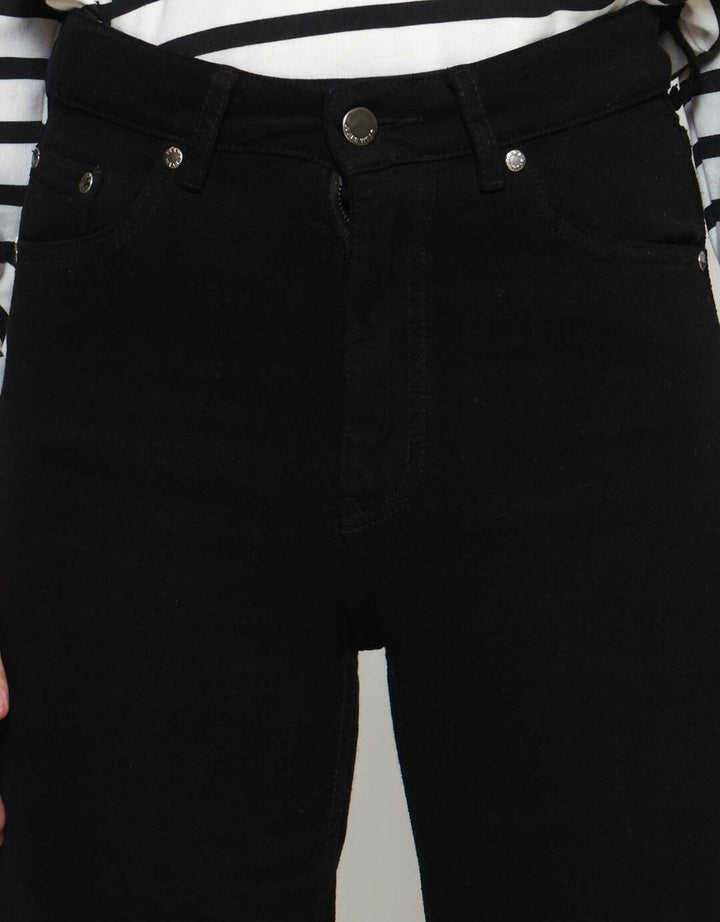 Nevada Comfort Fit Celana Denim Wanita