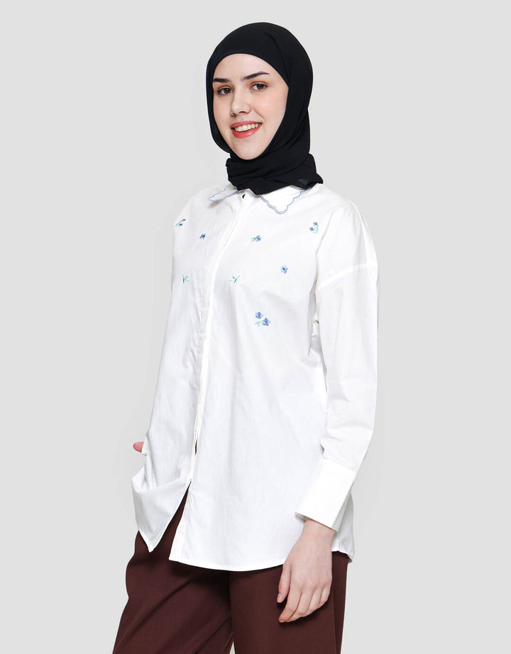 Annisa With Floral Embro Detailed Kemeja Wanita