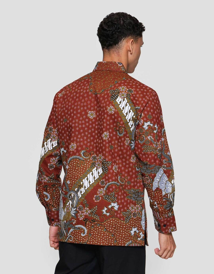 Arjuna Weda Body Fit Sawat Mega Kemeja Batik Pria