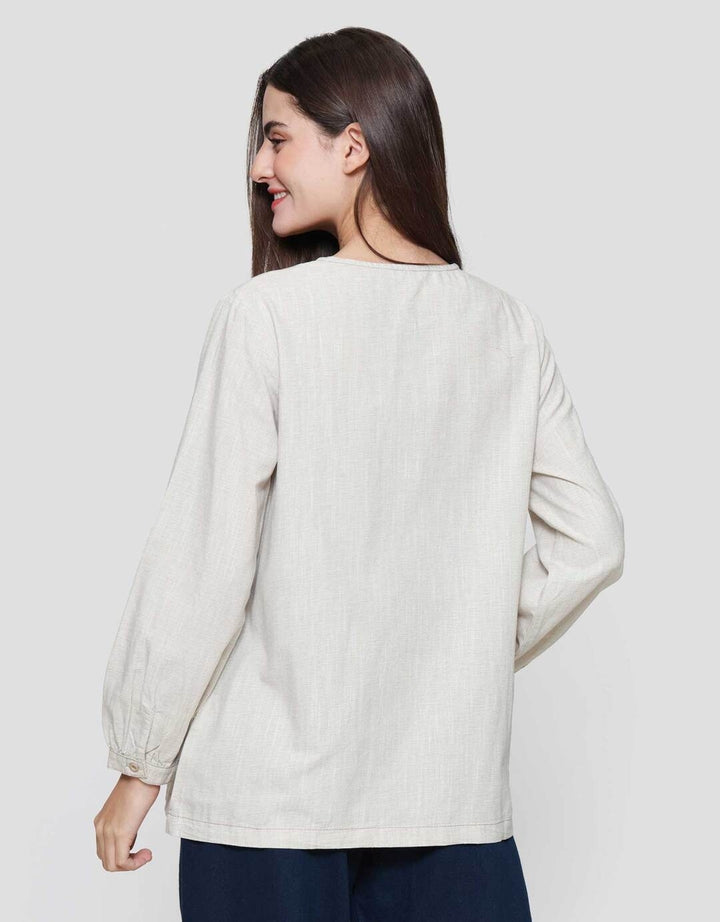 Expand Roseline Blouse Wanita