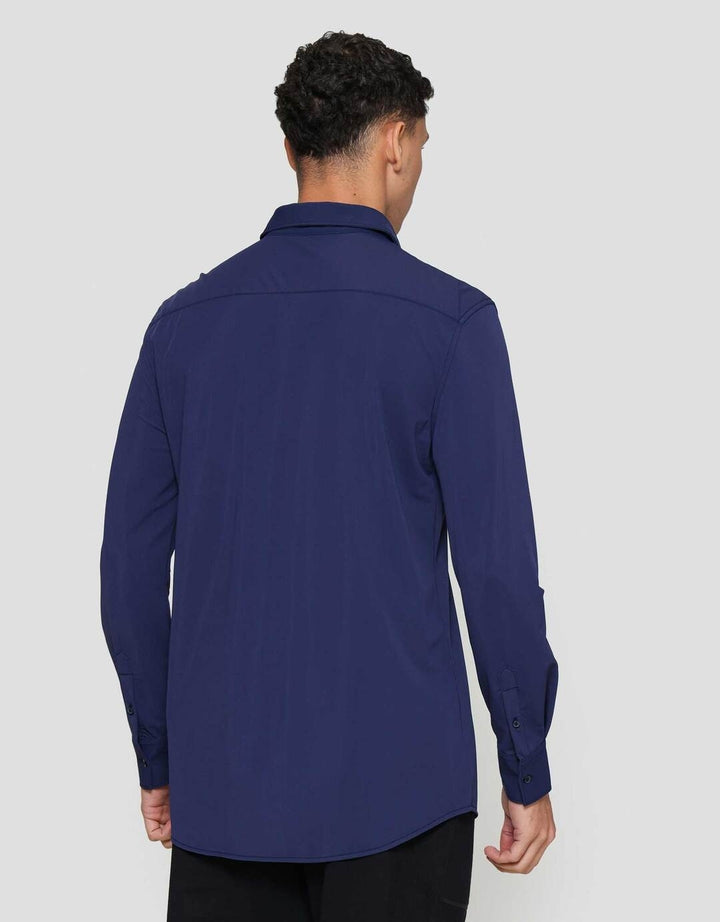 Suko Kemeja Lengan Panjang Bahan Elastis Struktur Kemeja Pria