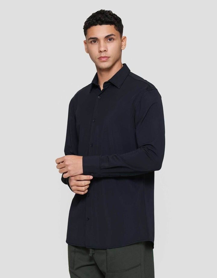 Suko Kemeja Lengan Panjang Bahan Elastis Struktur Kemeja Pria