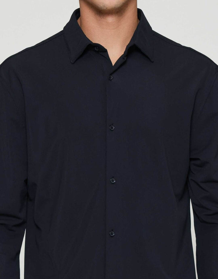 Suko Kemeja Lengan Panjang Bahan Elastis Struktur Kemeja Pria