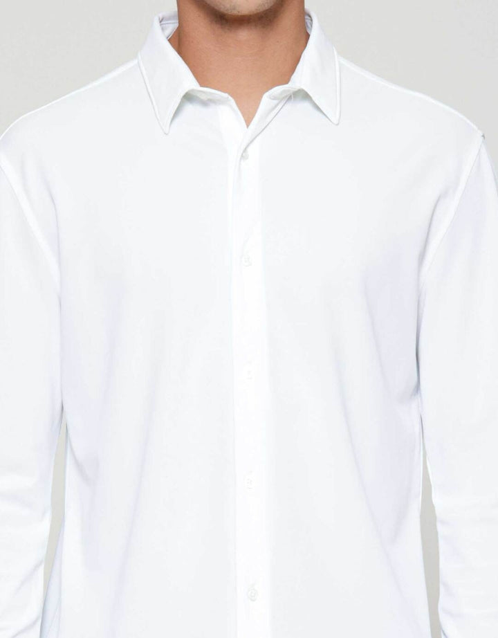 Suko Kemeja Lengan Panjang Bahan Elastis Struktur Kemeja Pria